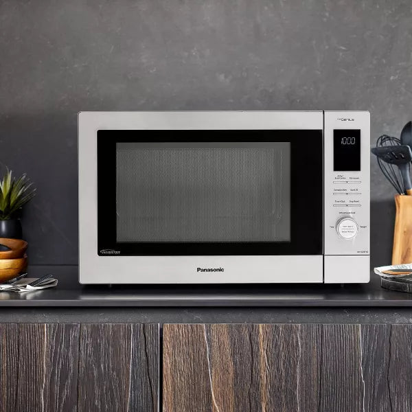 Panasonic HomeChef 4-in-1 1.2 cu ft Multi-Oven with Airfryer, Microwave, Convection Oven and Broiler – NN-CD87KS: Countertop Microwave Oven
