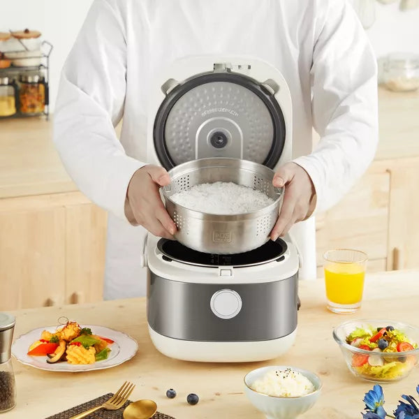 Toshiba Rice Cooker (5.5 Cups Uncooked) - Induction Heating, with Low Carb Rice Cooker, Steamer, White